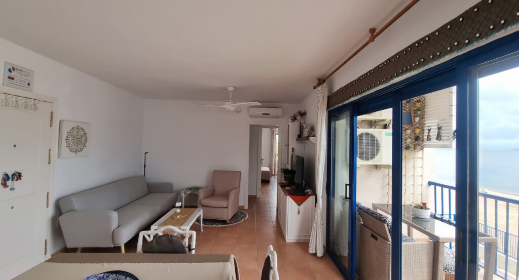 ShoreHouse Playa Honda Seafront Apartment