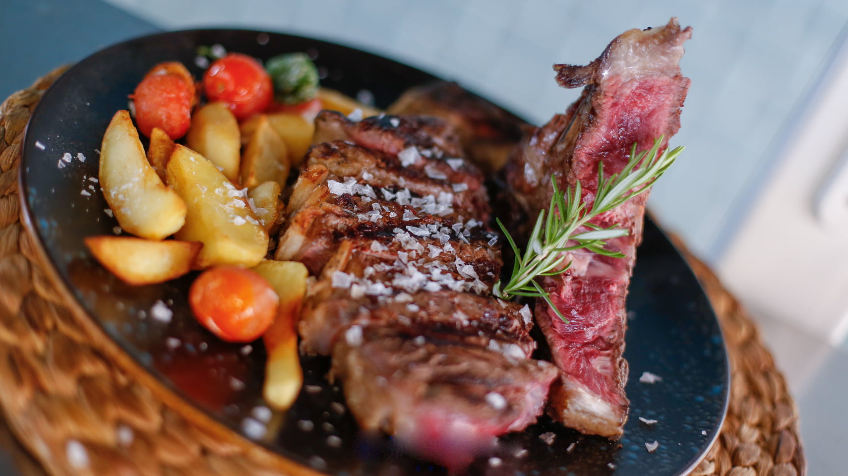 5 Restaurantes donde comer la mejor carne a la brasa en La Manga y Cabo de Palos
