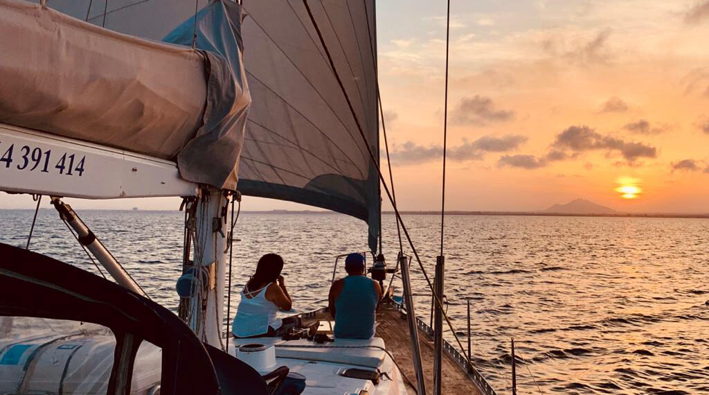 5 Negocios donde alquilar o hacer una ruta en barco en La Manga y Cabo de Palos