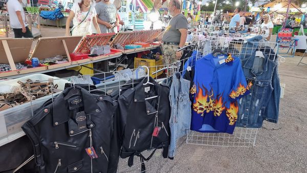 Mercadillo artesano Puerto Tomás Maestre